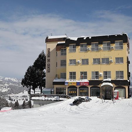 Ishiuchi Ski Center Minamiuonuma Buitenkant foto
