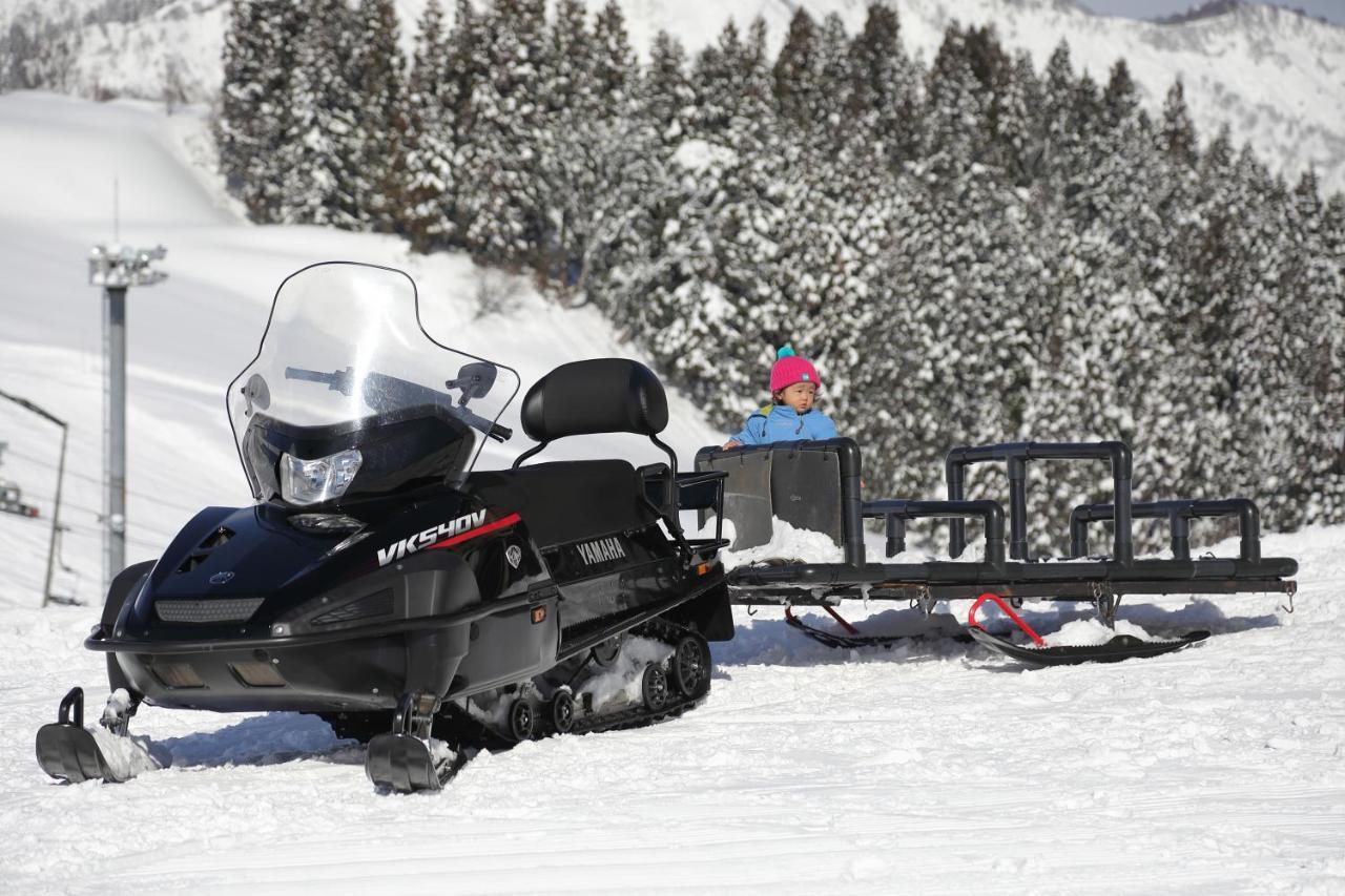 Ishiuchi Ski Center Minamiuonuma Buitenkant foto