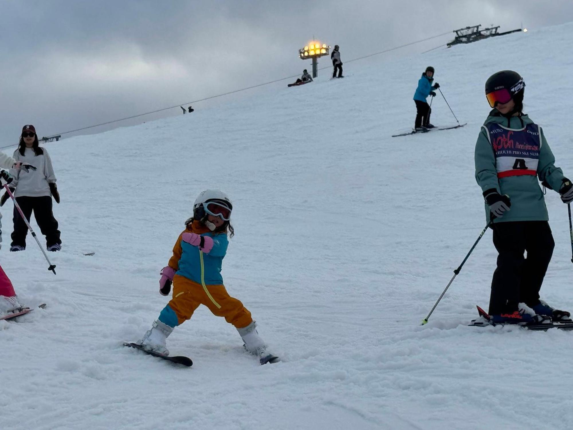 Ishiuchi Ski Center Minamiuonuma Buitenkant foto